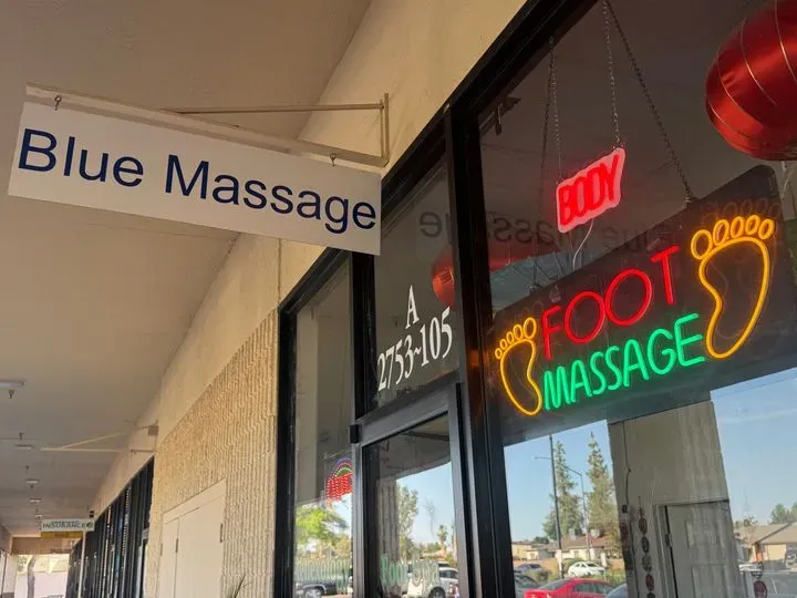 https://cdn.salonspotlight.com/photos/Cs4lmgZWMGKRKC6hu6jd/408e08c5-33e4-428c-bbdf-50a0062a1ff1_720x720