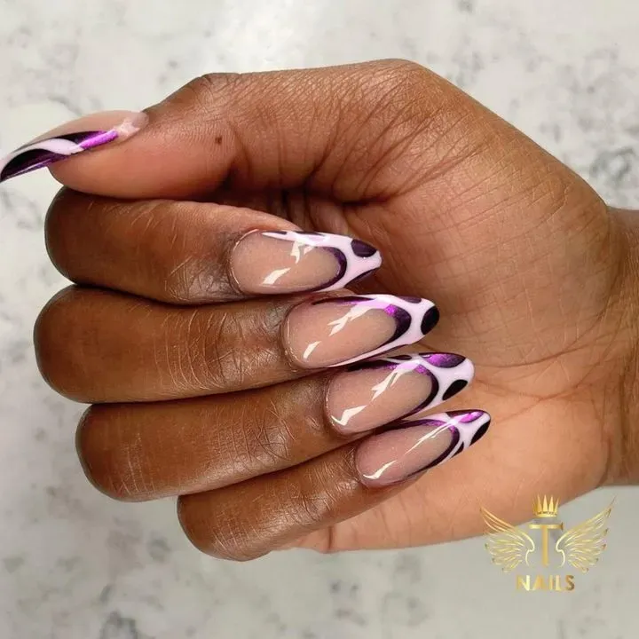 https://cdn.salonspotlight.com/photos/D9LFbTj9VpHD0aOOZVdL/9a93a22b-cbed-40a7-96b1-5ba1716424c3_720x720