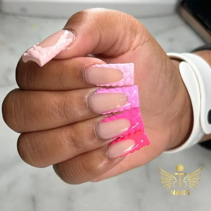 https://cdn.salonspotlight.com/photos/D9LFbTj9VpHD0aOOZVdL/9bfd9454-6ebd-4646-96f3-4d7803802e11_720x720