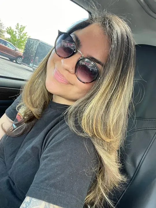 https://cdn.salonspotlight.com/photos/DBS33pPJ8fytT6IUUtcw/638cc13a-041b-4291-bfde-f86b619fc5c7_720x720
