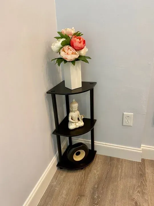 https://cdn.salonspotlight.com/photos/DC1Lp9RW1h6acdIJMlqL/1d6a45e7-e6cb-4d9c-9f81-049d4a3ede30_720x720