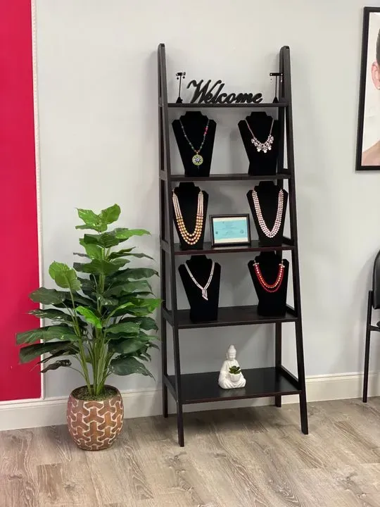 https://cdn.salonspotlight.com/photos/DC1Lp9RW1h6acdIJMlqL/bd0c3907-cd74-42f6-93e4-c79258c556cb_720x720