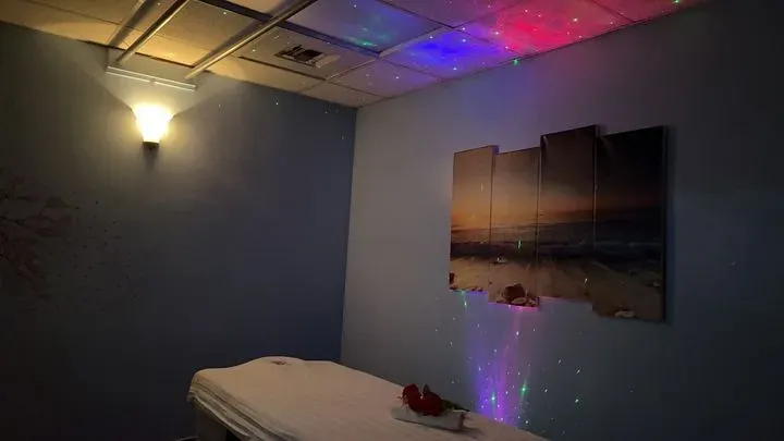 https://cdn.salonspotlight.com/photos/DDeGfVd7nWy8bLEi9N0a/bda91173-ce3f-41c8-9c34-e01f74dface4_720x720