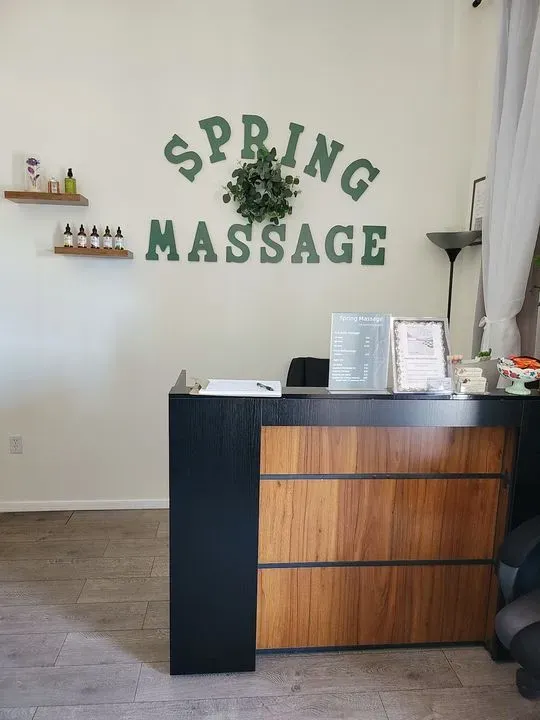 https://cdn.salonspotlight.com/photos/DETTDAdmXBoCeDKSCe2N/d07e84df-3dda-4399-acf7-04a082ef7855_720x720