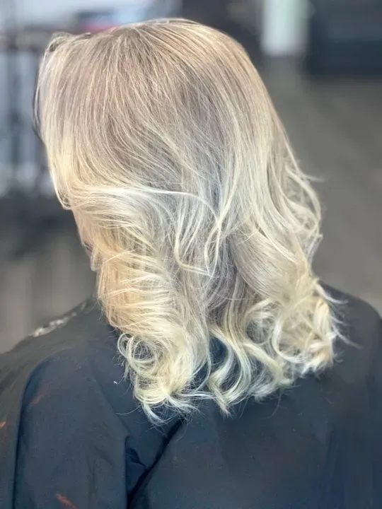 https://cdn.salonspotlight.com/photos/DSJukZPDrfjs6fMVZmHs/b617bdce-f973-422b-8325-74d07d4896cc_720x720