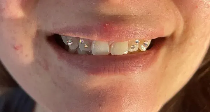 https://cdn.salonspotlight.com/photos/DSPSk84N2pC3h2iQnHE5/740c4174-723b-4387-b54d-51ed1fd31271_720x720