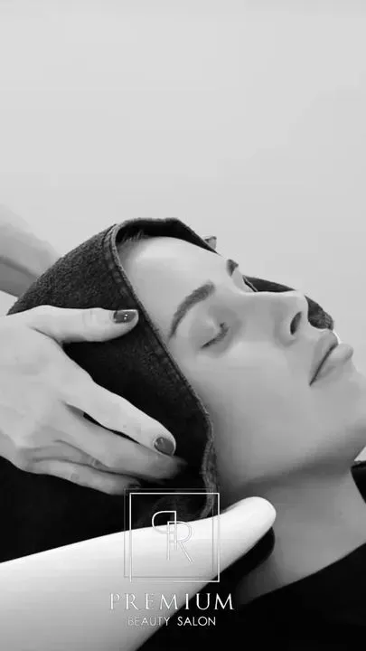 https://cdn.salonspotlight.com/photos/Dbo289x8jnXmmDcyuPZz/739d5b8c-a986-4efe-a899-8bdf7db5a403_720x720