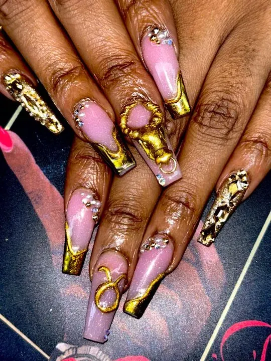 https://cdn.salonspotlight.com/photos/DcXVRnkLj2nlZBGgtuNk/100cdc67-cc21-4c29-807a-64c6039791bc_720x720