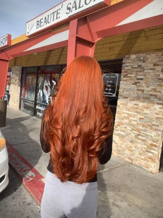 https://cdn.salonspotlight.com/photos/DcXu5Py6Ydi0jbx9UOx2/ec008b62-fdae-44f5-827e-5043b8338288_720x720