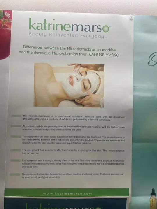 https://cdn.salonspotlight.com/photos/DdOVFhGppdBir50Mv5h8/15a458d9-536c-4a12-a9c4-d0dcc72ad2db_720x720