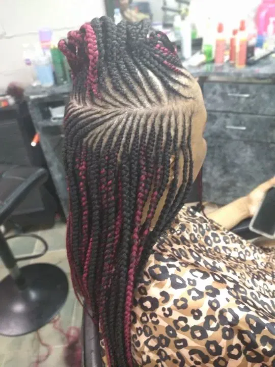 https://cdn.salonspotlight.com/photos/DeCUa8AVfsLblMPXiHS6/8fa168ca-a397-492e-8386-6a3eccfada98_720x720