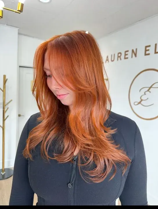 https://cdn.salonspotlight.com/photos/DftZTqxSufnkbJA3Yc34/d54494d5-32d1-4733-84aa-f8bf81ca36e9_720x720