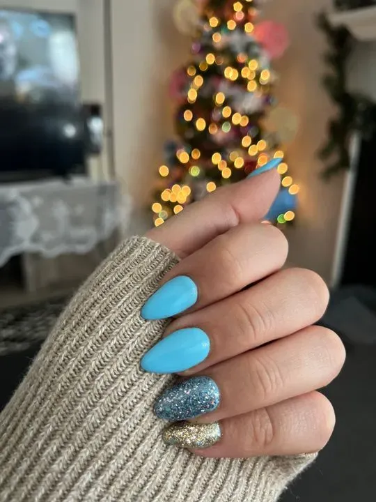 https://cdn.salonspotlight.com/photos/DgOooPgSAu2kw5UJb1hA/45de82c1-5102-4eb0-89a3-77bbddbbc3ff_720x720