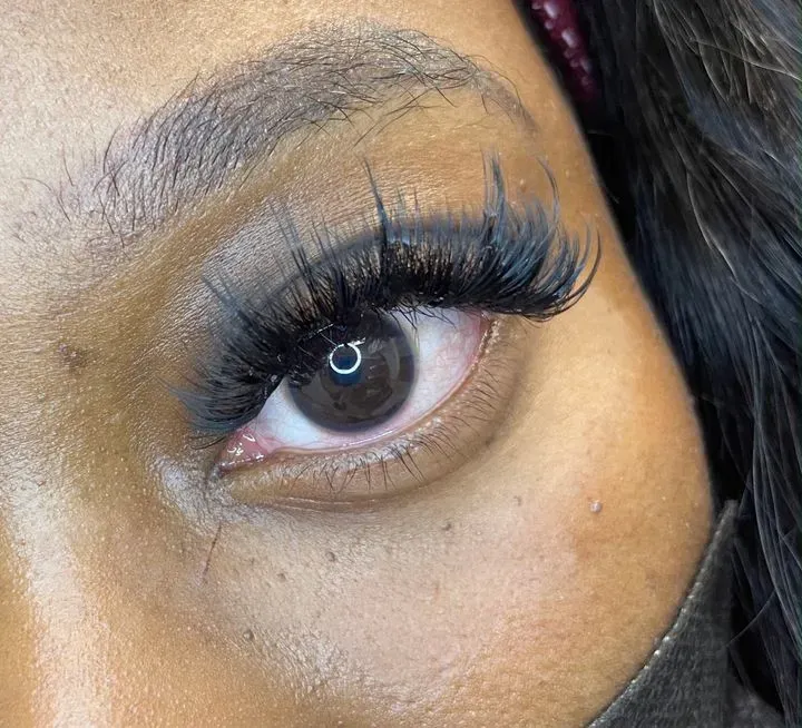 https://cdn.salonspotlight.com/photos/Dh5EmfgUfx9L09K7gpQo/e4d60162-930a-4d61-af84-52dcaf401a05_720x720