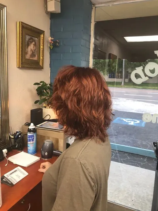 https://cdn.salonspotlight.com/photos/DoAHTvmbquQMI038rz94/0fa5bc89-38c5-4aea-992c-aae652591601_720x720