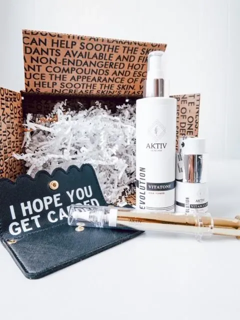 https://cdn.salonspotlight.com/photos/Dp0ov7coBA2MJJUyntZp/b9bd236e-d330-41fb-a163-0c4a299de938_720x720