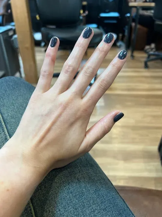https://cdn.salonspotlight.com/photos/DpBpl0UMNZ0PppUWl75M/93f8ebe8-054f-489b-8491-72ac923f1917_720x720
