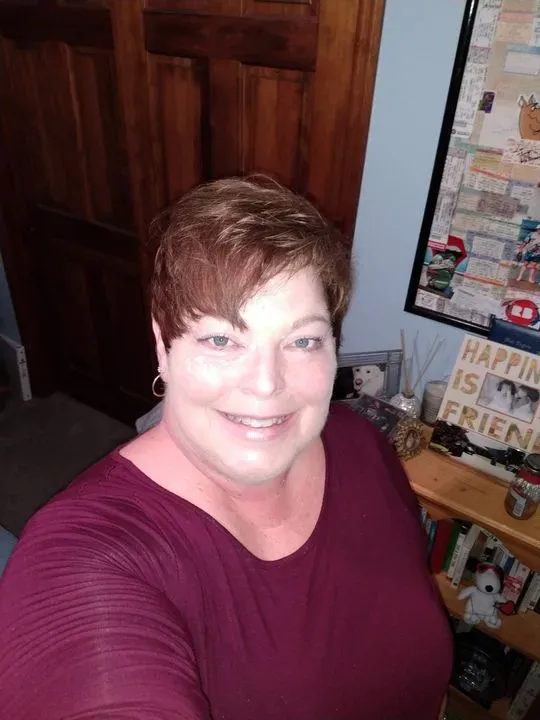 https://cdn.salonspotlight.com/photos/DzSbd5efdrujW5bHcst2/c79243a8-833b-44e2-94cf-9b1c45ea08fb_720x720
