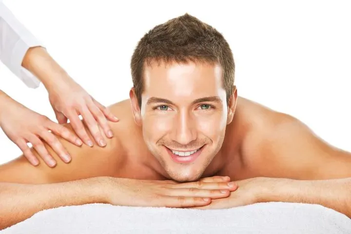 https://cdn.salonspotlight.com/photos/E5Bhmy0bXztvYoSYhPlZ/a07a2631-30b1-4383-9fba-1884925aadb0_720x720