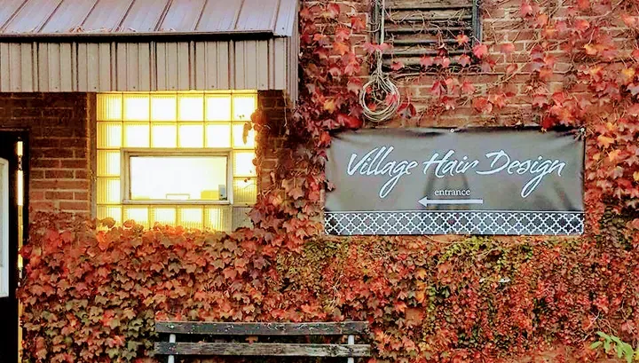 https://cdn.salonspotlight.com/photos/E6hPiAHtpu4Tjnvptn3V/9299eab0-2ca3-49c7-b7a9-59bfc5e3c2f7_720x720
