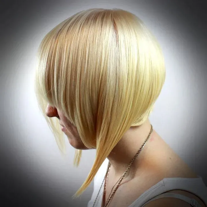 https://cdn.salonspotlight.com/photos/E92VQoyMyhvKUsNzp8s5/2f045dfc-03d4-42c6-8574-bdb3e74347dd_720x720