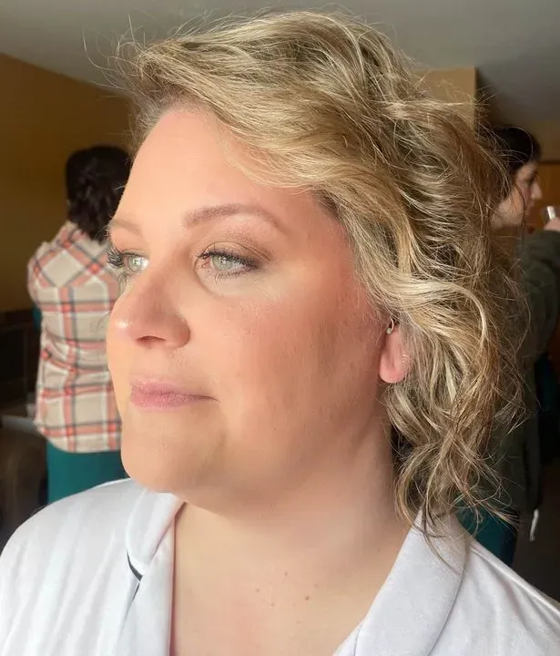 https://cdn.salonspotlight.com/photos/EI0SbdyvxZUTyNxqSkBK/fb3dd830-4fc8-4682-9c6f-348b300896a3_720x720