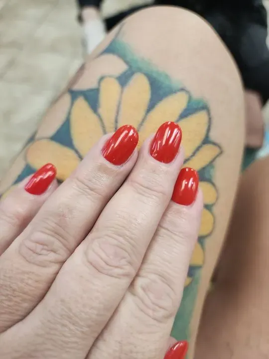 https://cdn.salonspotlight.com/photos/EJCKRu6UdayI2mgst0Gy/bda68c58-edf9-41f2-aa26-08064d79daf6_720x720