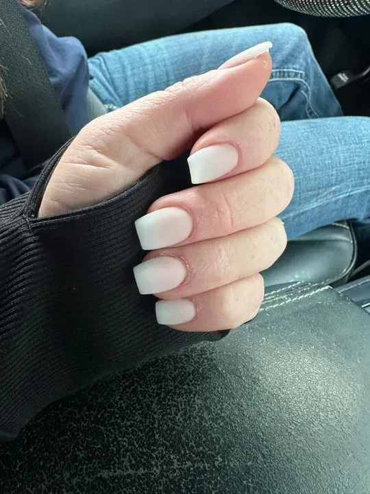 https://cdn.salonspotlight.com/photos/ELHO2edOrt0sZI2b8Jat/53eafe47-648a-4c11-9c7d-bd366ca61411_720x720