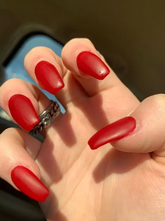 https://cdn.salonspotlight.com/photos/ELHO2edOrt0sZI2b8Jat/a43e459d-911b-4121-8b2c-70b53df3d27d_720x720