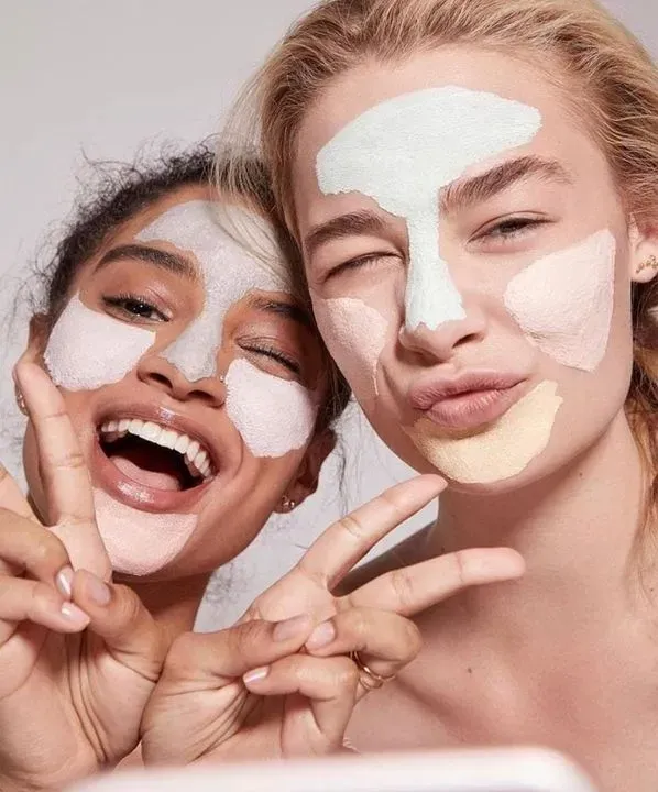 https://cdn.salonspotlight.com/photos/EMdb224hzt3fmNq7rPOD/1d6fbb84-8d08-4e66-913b-9fb6d9e47f3f_720x720