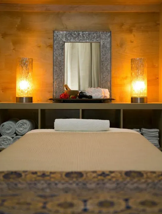 https://cdn.salonspotlight.com/photos/ETGMhZEEg2gYHccX7ZiR/5b214010-b12a-454c-83e1-639964176f83_720x720
