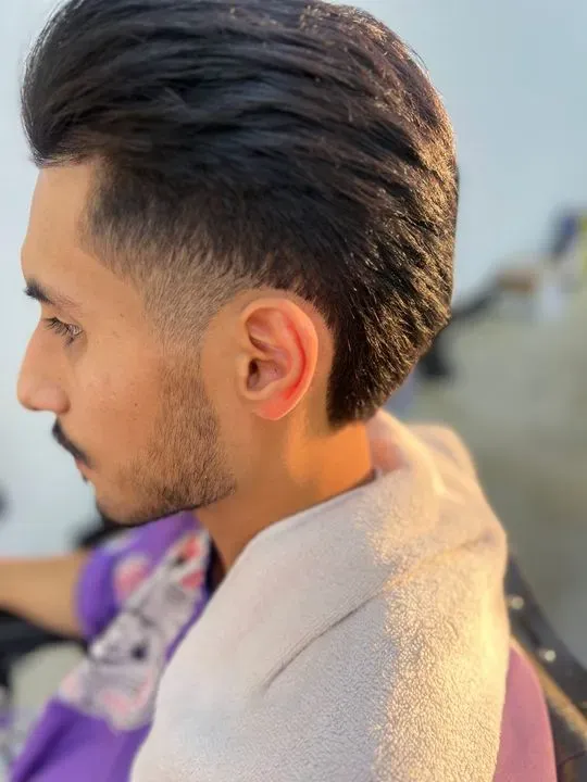 https://cdn.salonspotlight.com/photos/EYgCkmzYPSUVb5rnZgIS/b8e9af88-c802-4c27-86c7-9d62c1fc6da8_720x720
