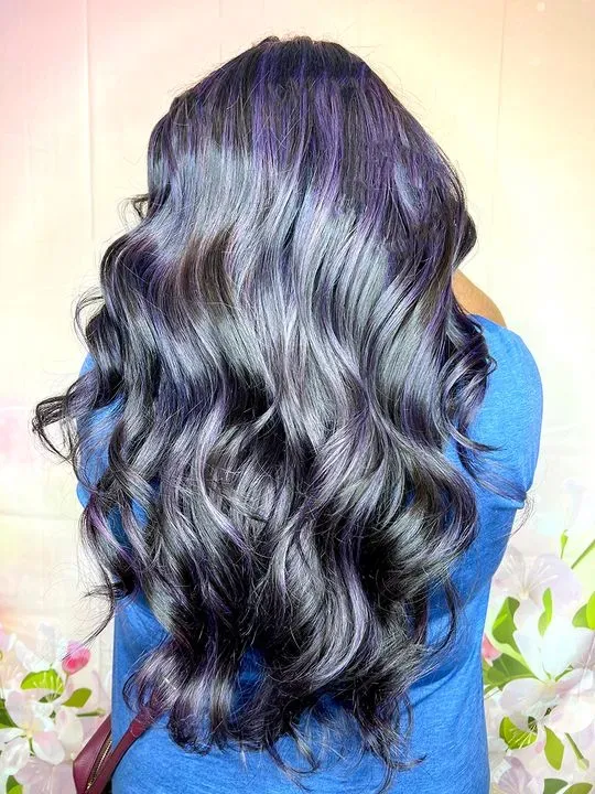 https://cdn.salonspotlight.com/photos/EYgCkmzYPSUVb5rnZgIS/fd3eb917-2cce-4e9c-b4f8-913c3ca9a1be_720x720