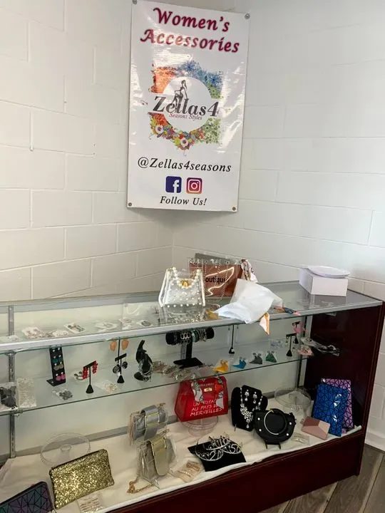 https://cdn.salonspotlight.com/photos/Ee9AwWEKqHZiSyVgSFgK/801c6d16-9735-4970-a7d3-b4d9696a55d9_720x720