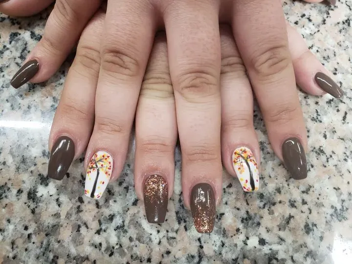 https://cdn.salonspotlight.com/photos/EiiPR2vKfyyAuW6Fexim/96100a33-fe9d-4fba-b9c0-955799681c6c_720x720