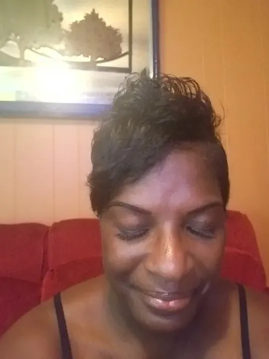 https://cdn.salonspotlight.com/photos/ErMkY04ZE25lhuwqmIkr/c5d5f56b-1517-40e6-984a-53e3f39072b8_720x720