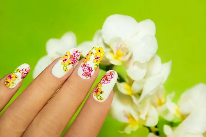 https://cdn.salonspotlight.com/photos/EuY638qxgY5jtVx3O1Gx/47dc83c6-1875-4d42-991f-fa244503c7bf_720x720