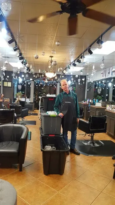 https://cdn.salonspotlight.com/photos/Ew0kOV0564mql8i8uSX3/d82f2e32-a8b0-4a05-b92d-c8f23bfa8b06_720x720