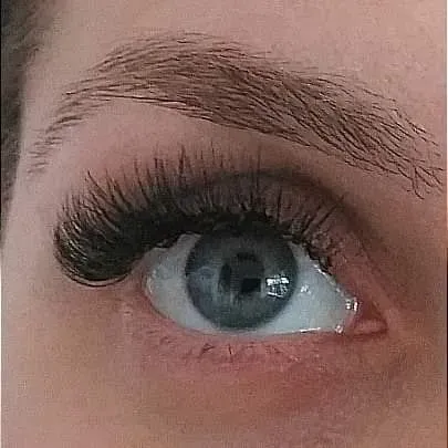 https://cdn.salonspotlight.com/photos/F0izMQC0SbXYBCtyLKwy/7b80b5bb-1a9e-4442-829c-3f4d60a9c077_720x720