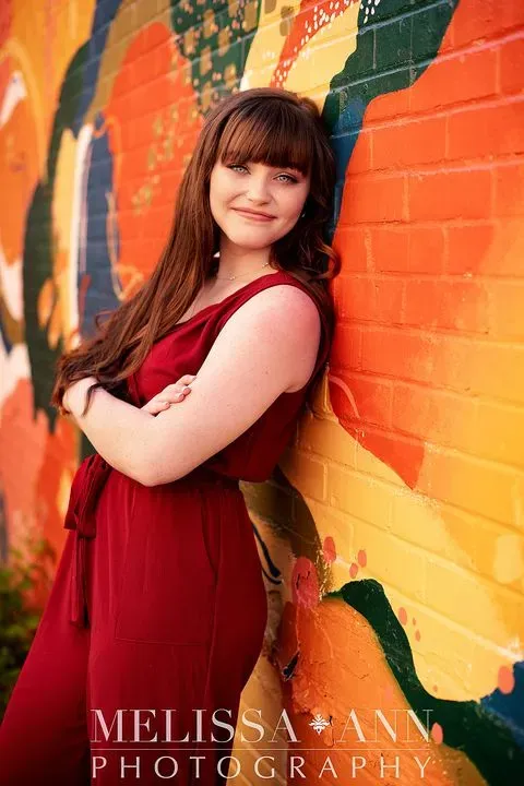 https://cdn.salonspotlight.com/photos/F32HSCWPYgkTuKWlUb7J/0d359076-62d4-4fe7-a3b5-6d655a74e1a9_720x720