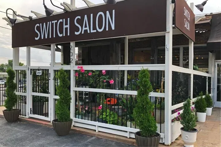 https://cdn.salonspotlight.com/photos/F7qulxrJWet1Oh5nkL2q/f1924597-98d4-4cc5-b18d-94d95dac49bc_720x720
