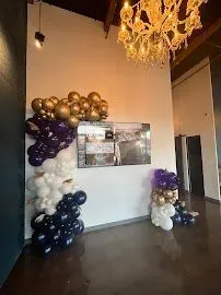 https://cdn.salonspotlight.com/photos/FAMTy8AJWE9PvVvLqfbu/a8866e91-6345-46f2-89ff-bf6d283f528e_720x720