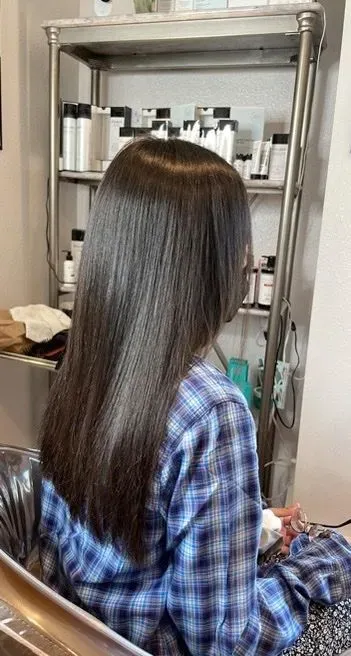 https://cdn.salonspotlight.com/photos/FHZ994bXcnNKosgghpje/58f64395-7c46-47fe-9963-9731bbd63f2e_720x720
