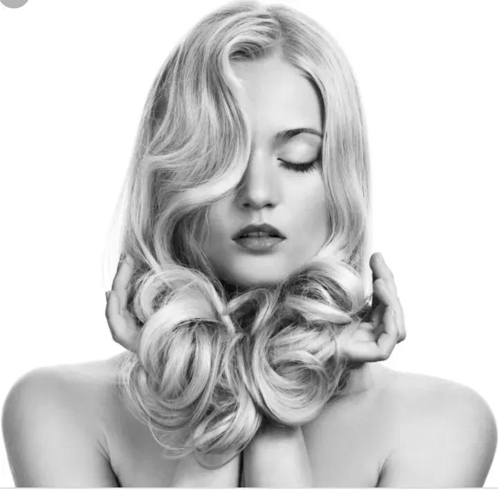 https://cdn.salonspotlight.com/photos/FJHcditEDwD3gWqbb3fA/5d7bfbc4-2d2c-42ff-a1f6-b71aba6741c1_720x720