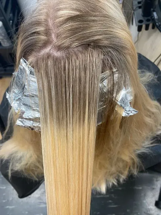 https://cdn.salonspotlight.com/photos/FJhW7taWBVRjbV3lPKhW/c0297dad-eedf-48db-b92e-bd39e6c7bccc_720x720