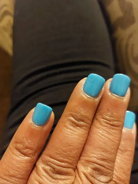 https://cdn.salonspotlight.com/photos/FL0m1A0ommX3cMA0ko9N/da36e034-3fb1-49f5-bed7-65c231b601da_720x720