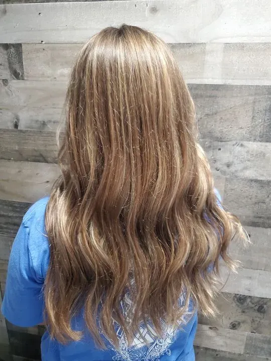 https://cdn.salonspotlight.com/photos/FOeHgA3A90V6EVXUEPcQ/c980271b-4e46-42ec-a3c0-100ef5dd99fd_720x720