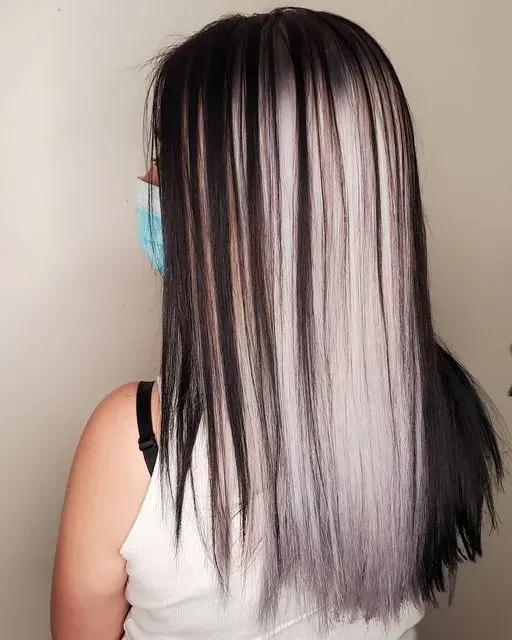 https://cdn.salonspotlight.com/photos/FRIqr66tknK8ph87ugtO/9f760d5c-f73b-4faa-ba9c-a4633d7af758_720x720