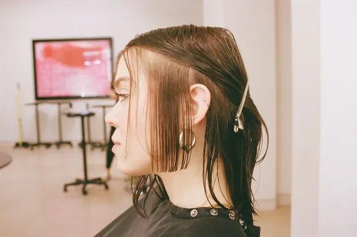 https://cdn.salonspotlight.com/photos/FTAT7nAv2L0EaCmfiXqR/4479c597-5dc6-44cd-bad2-1e18772ebe3c_720x720