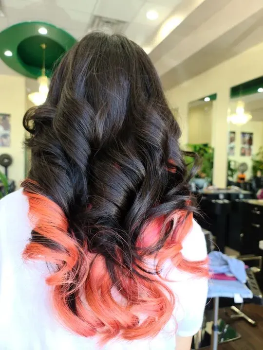 https://cdn.salonspotlight.com/photos/FZwtZmcblJSsAsyIDzg9/e26f3966-42b8-4ff2-84e6-20ea6a40b253_720x720